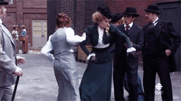7x03 Helene Joy animated GIF