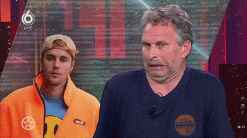Confused Schouders GIF by Shownieuws