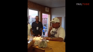 Con10  GIF