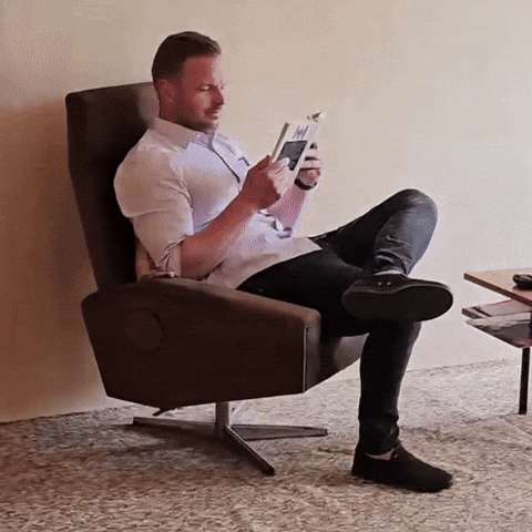 moderni realitak GIF