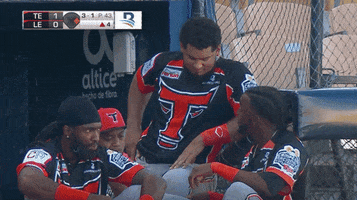 200.gif?cid=fc005b0811806c3ad41c897107cf97d4f4b534ebaae78c4a&rid=200.gif&ct=g