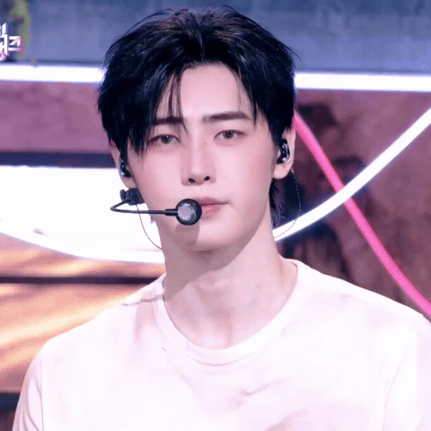 Sunghoon Parksunghoon 성훈 박성훈 Enhypen 엔하이픈 Sunghoontiramisu1207Psh GIF