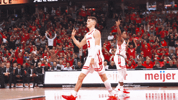 College Basketball Sport GIF by Wisconsin Badgers