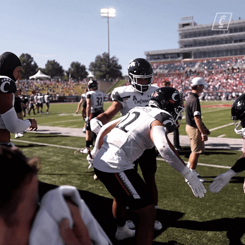 College Football Dance GIF by Cincinnati Bearcats