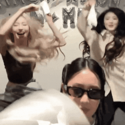 Gidle GIF