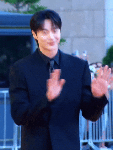 Byeonwooseok GIF