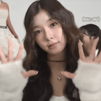 Dayeon GIF