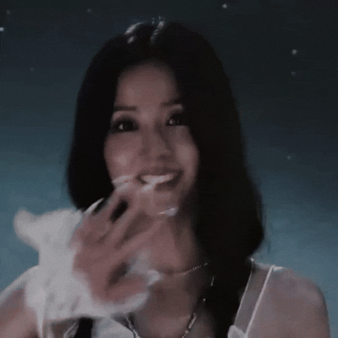 Kim Jisoo GIF