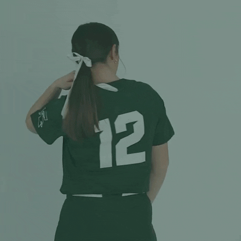 Anna Fox GIFs - Find & Share on GIPHY