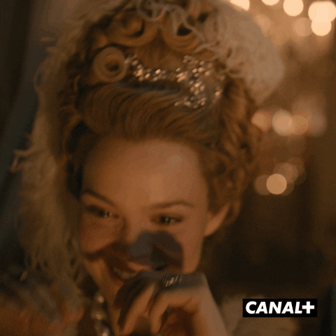 Happy Marie-Antoinette GIF by CANAL+