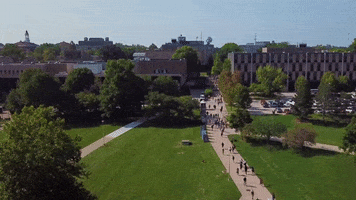 college walking GIF by Western Illinois University