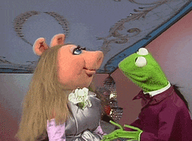 Miss Piggy Dancing GIF by Muppet Wiki