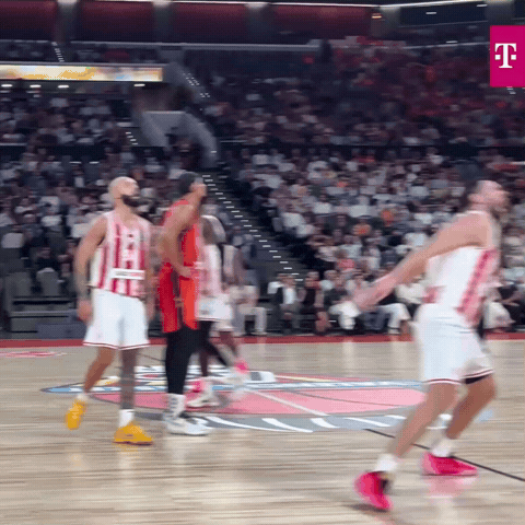 Kostas Papanikolaou Olympiacos GIF