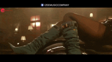 Queen GIF