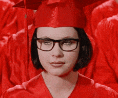 formanda revirando os olhos representando estudante de engenharia