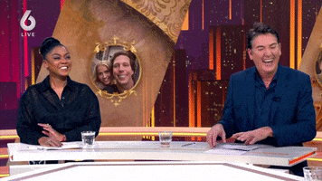 Hihi Brullen GIF by Shownieuws