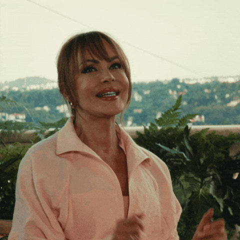 Gabriela Spanic Apple GIF by Nido de Villanas