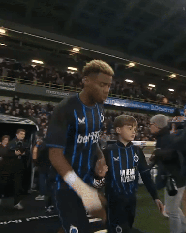 Onyedika GIF by Club Brugge