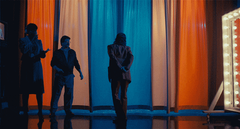 giphy.gif