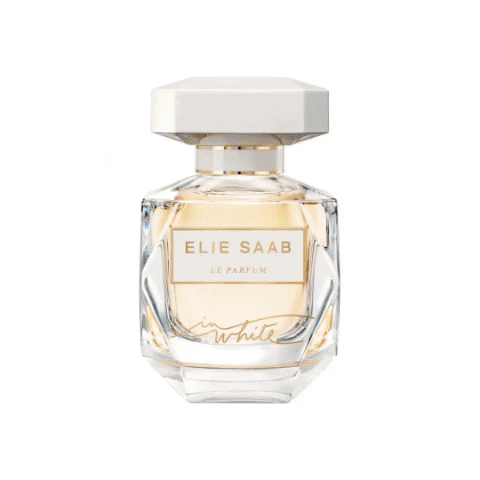 Différents flacons de parfum