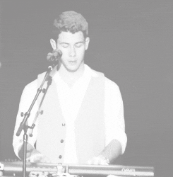 nick jonas