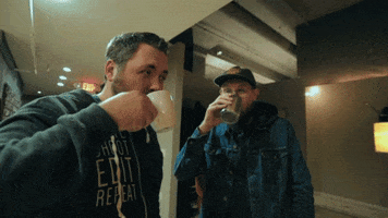 200.gif?cid=fc005b086eb2a194777ac0e21092bf2b9c842d2193a51d17&rid=200.gif&ct=g