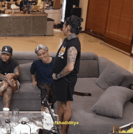 Indonesia Livestreaming GIF