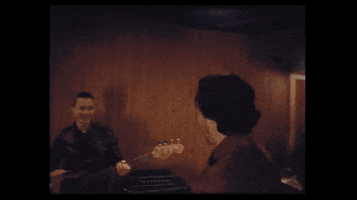 200.gif?cid=fc005b08a676824bb367d9a740454abde8f20dd5b09f6614&rid=200.gif&ct=g