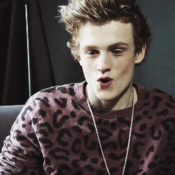 the vamps f GIF