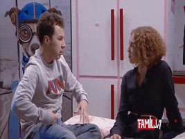 Familja Kuqezi GIF