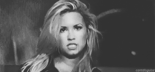 Demi Lovato Hair Movement
