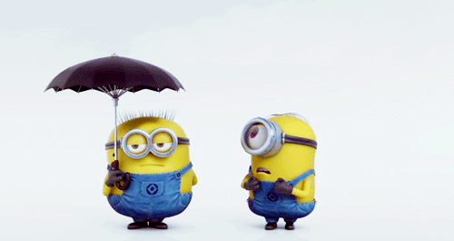 2 Minions under umbrellas 