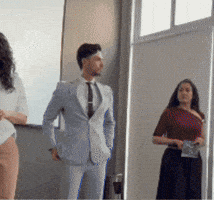 Dianaurbiola GIF by Editorial Portable