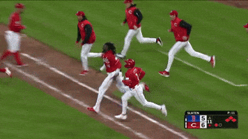 Cincinnati Reds Win GIF by MLB