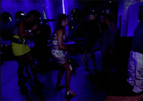 200.gif?cid=fc005b08b5be5c2a322df7e9386ba89c0dffa9bb6c517ef4&rid=200.gif&ct=g