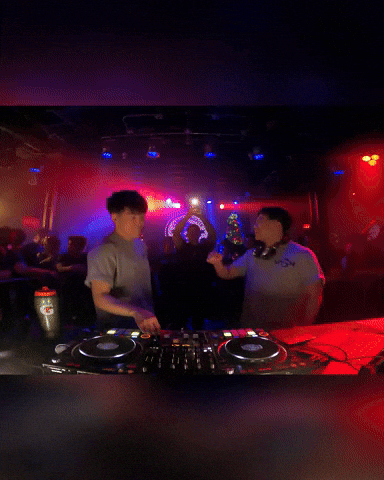 Vash GIF by Tmangroup