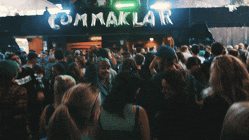 Commaklar GIF