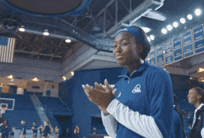 Clap Smile GIF by Delaware Blue Hens