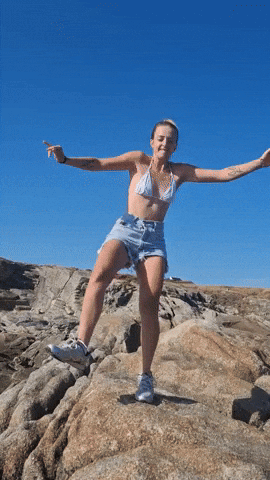 Saut GIF by info-lux