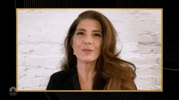 Marisa Tomei Blow Kiss GIF by Golden Globes