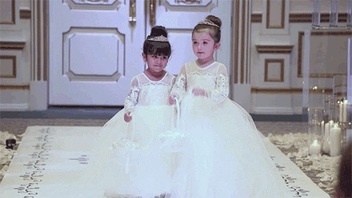 https://media1.giphy.com/media/WUaxmde50Ii1PNrr7G/giphy.gif?cid=2fb0ca766e7a44e518cda350db1036e352578fdb087a18f5&rid=giphy.gif
