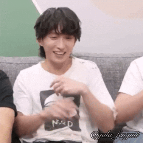 邱鋒澤 GIF