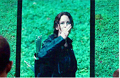 Apples GIF - Thehungergames Hungergames - Discover & Share GIFs