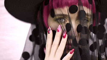 Saraisinlovewith GIF