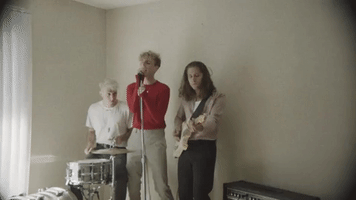simple romance GIF by COIN