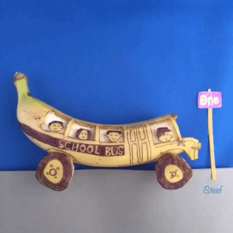 iSteef banana stopmotion bananas schoolbus GIF