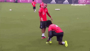 franck ribery dancing GIF by FC Bayern Munich