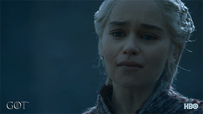 Daenerys representando a más de uno viendo el capítulo final 