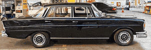 Garage S-Klasse GIF