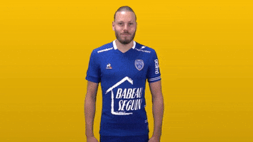 Nimes Olympique Love GIF by estac_troyes